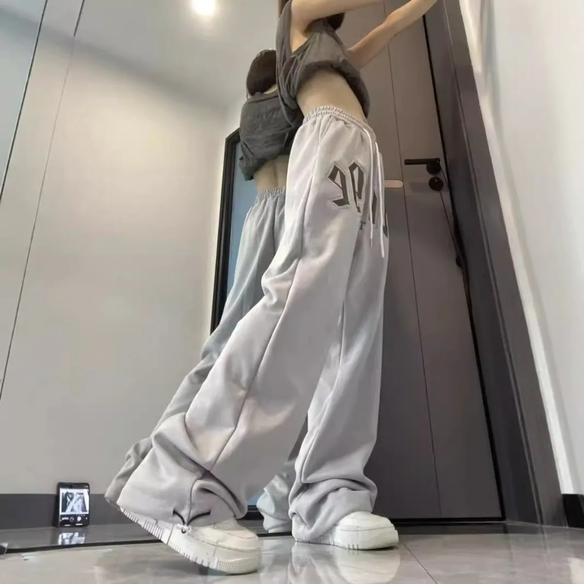 Heißer Verkauf Sommer frauen Casual Tasche Breite Bein Hosen Modische Einfache Klassische Vielseitige Kordelzug Sport Hosen