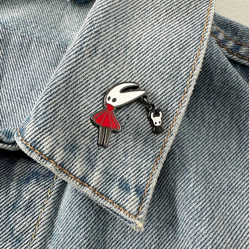 Hollow Knight Enamel Pin Hornet And Knight Brooch Cute Game Character Lapel Pin Badge Backpack Hat