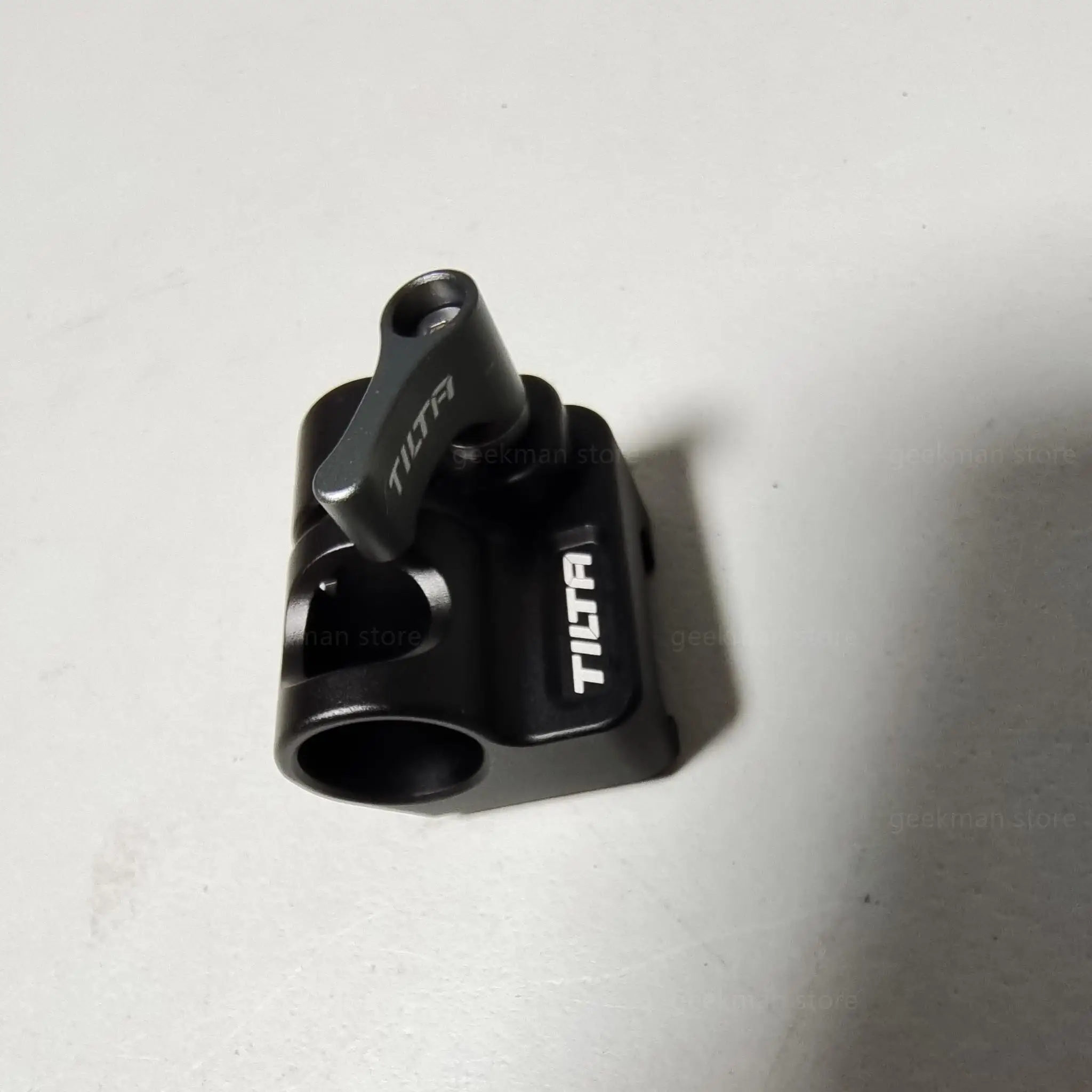 TILTA 15 مللي متر قضيب حامل TA-15RH إلى 1/4 quot 20 محول الجبهة شنت وamp الجانب شنت 15 مللي متر قضيب حامل إلى محول الناتو الأسود