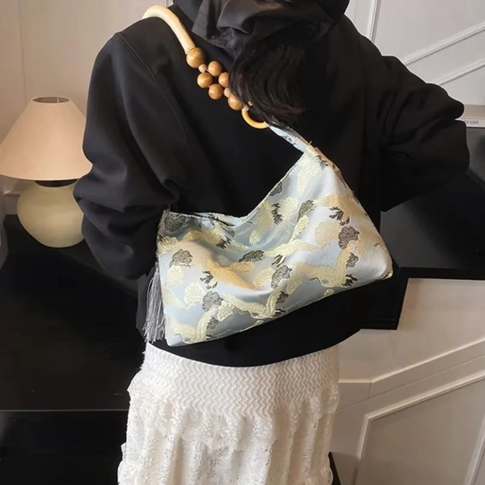 

Versatile Single Embroidered Shoulder Bags Hasp Sewing Thread Vintage Chinese Style Handbags Tassel Decoration Classic Design