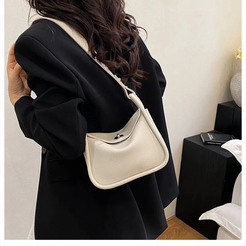 

Fashionable Ladies Handbag Crafted From Durable Leather Featuring Famous Designer Inspired And High-End Daily Style​