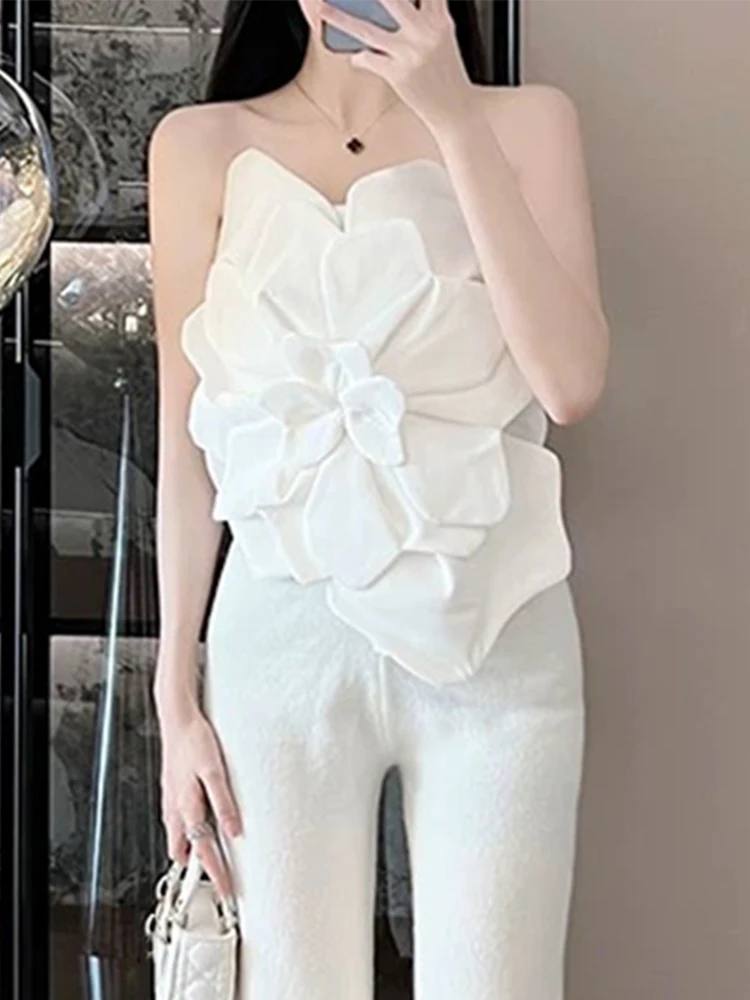 Retro luxury three-dimensional flower holiday tube top 2026 summer women's new slim and slim backless va va voom Joker shirt