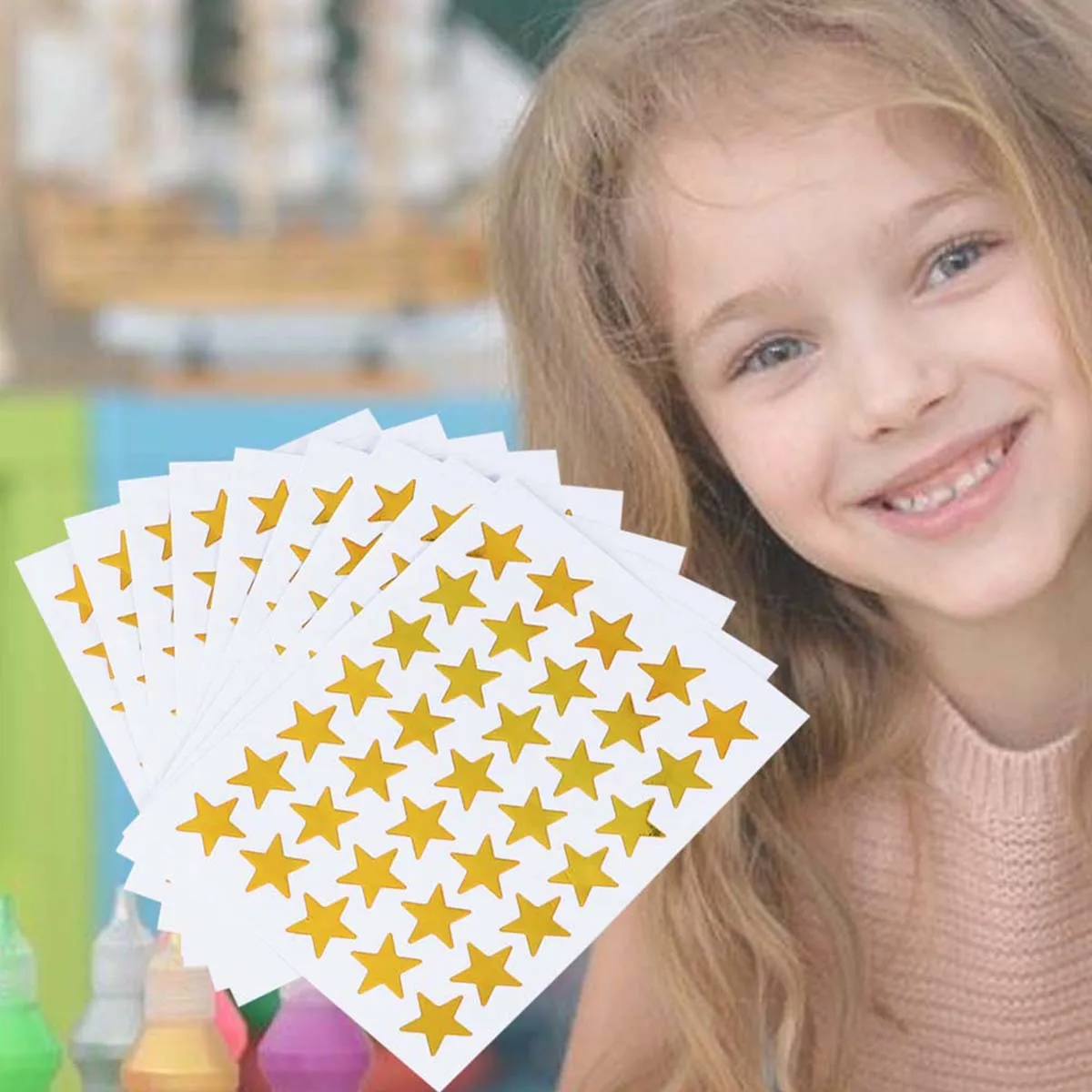 100 قطعة ملصقات النجوم الذهبي ملصقات ذاتية اللصق للمعلمين الفصول الدراسية مكافأة الرسم البياني ديكور مقاومة للخدش قشر وعصا