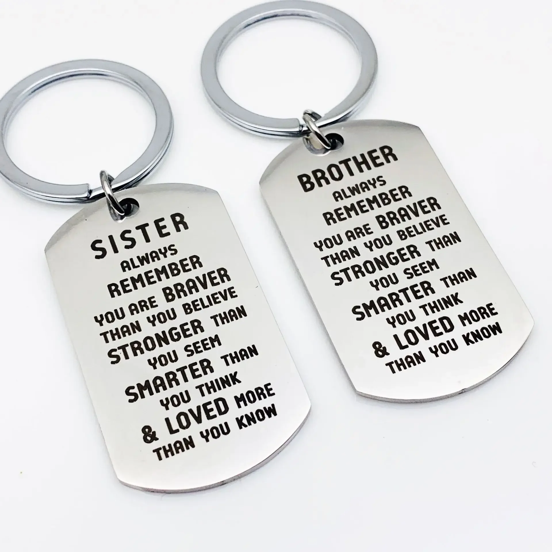 Brother Sister Gift Keychain Pendant Metal Daughter Son Gift Key Chains Keyrings Always Remember You Are Braver Than You Believe