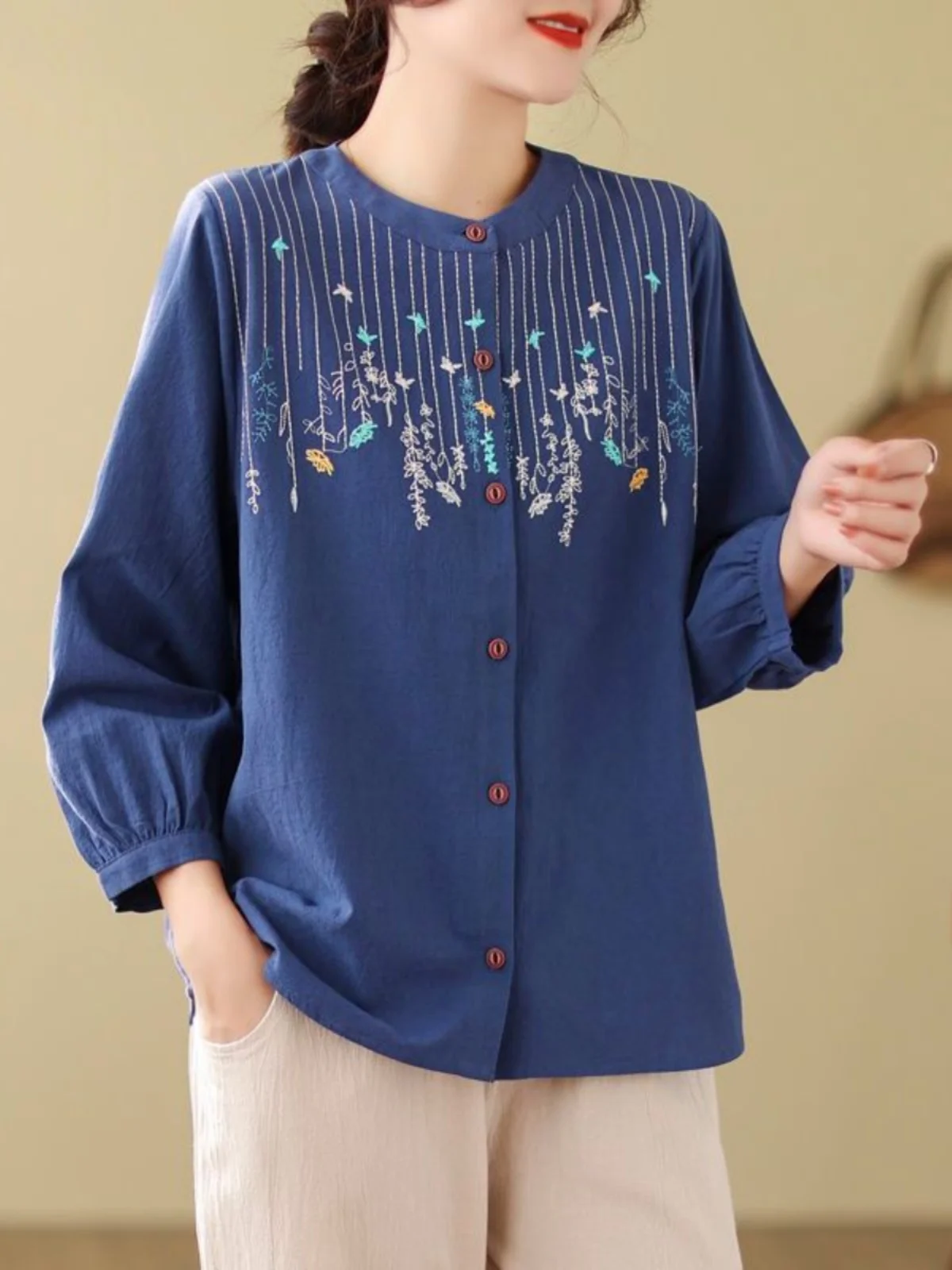 

Свободная хлопково-льняная блузка с длинным рукавом для женщин больших размеров, весенняя модная корейская одежда в стиле Mom, топ на пуговицах с круглым вырезом