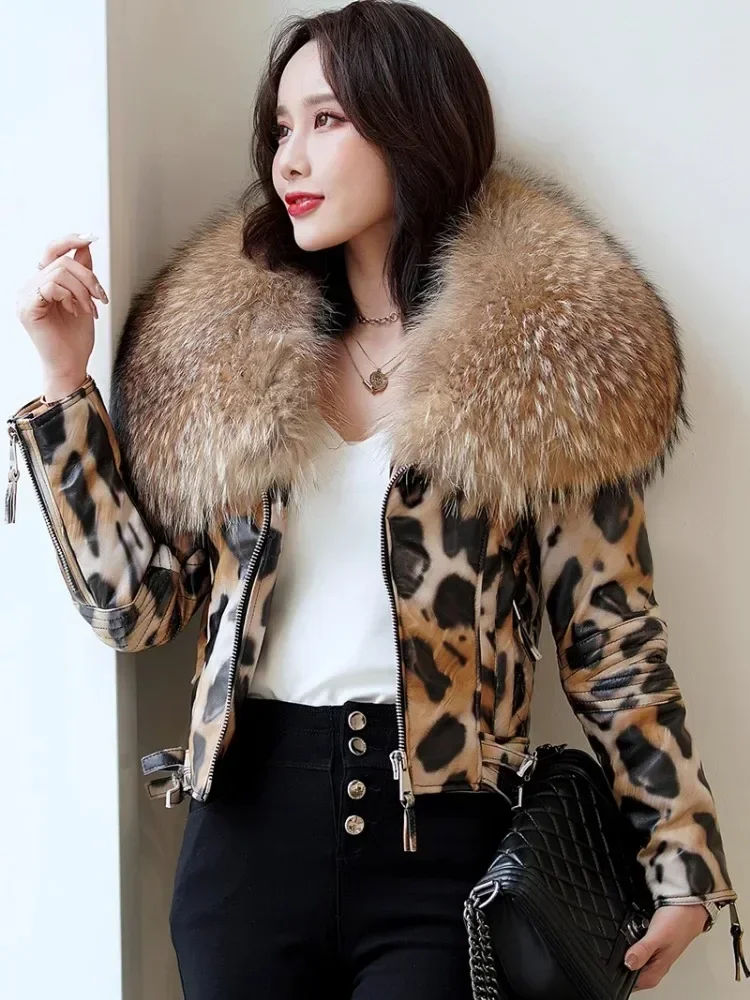 

New 2025 Luxury Winter Women Genuine Leather Short Brand Women Sheepskin Leopard Print Motorcycle Jacket Big Fur Collar Slim