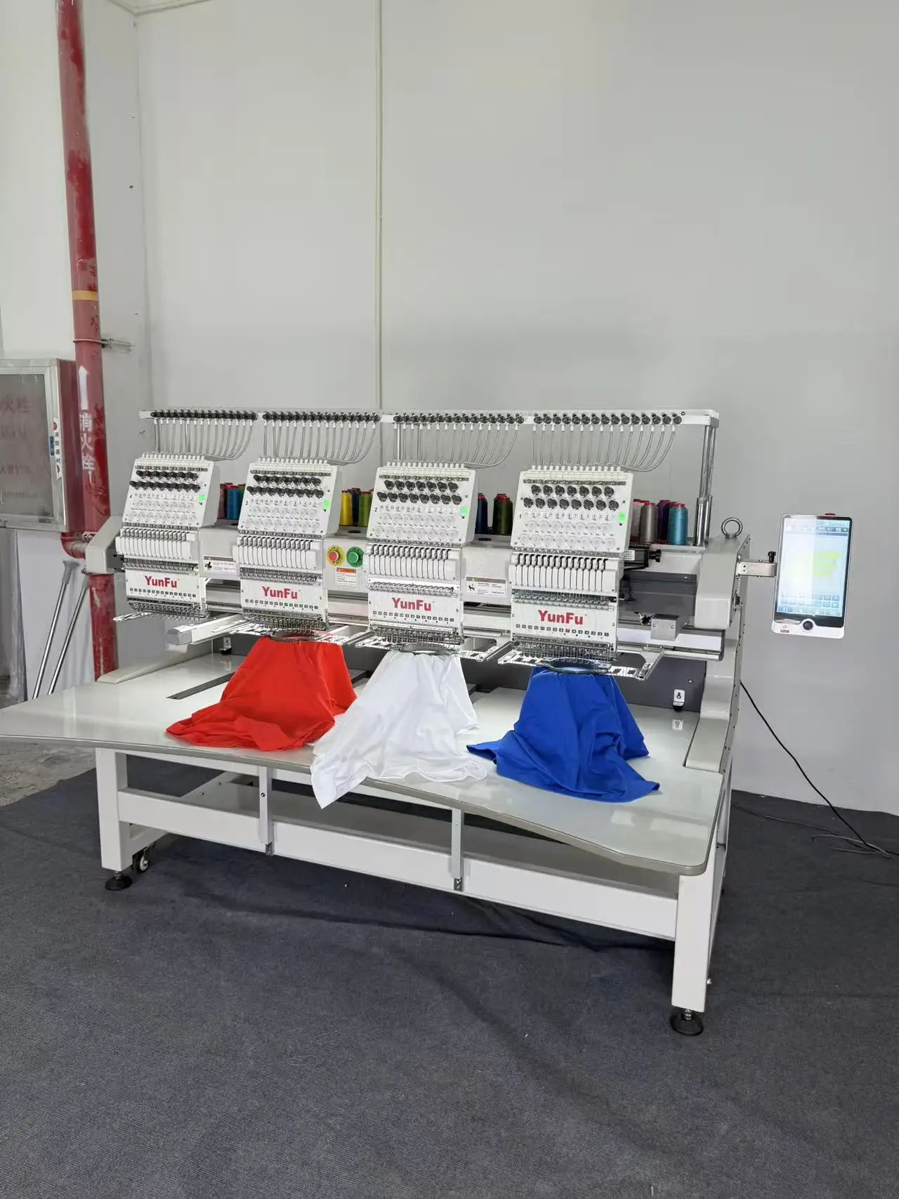 12/15 Needles 4 Heads Computerized Embroidery Machine Industrial Socks Embroidery Machine DAHAO System
