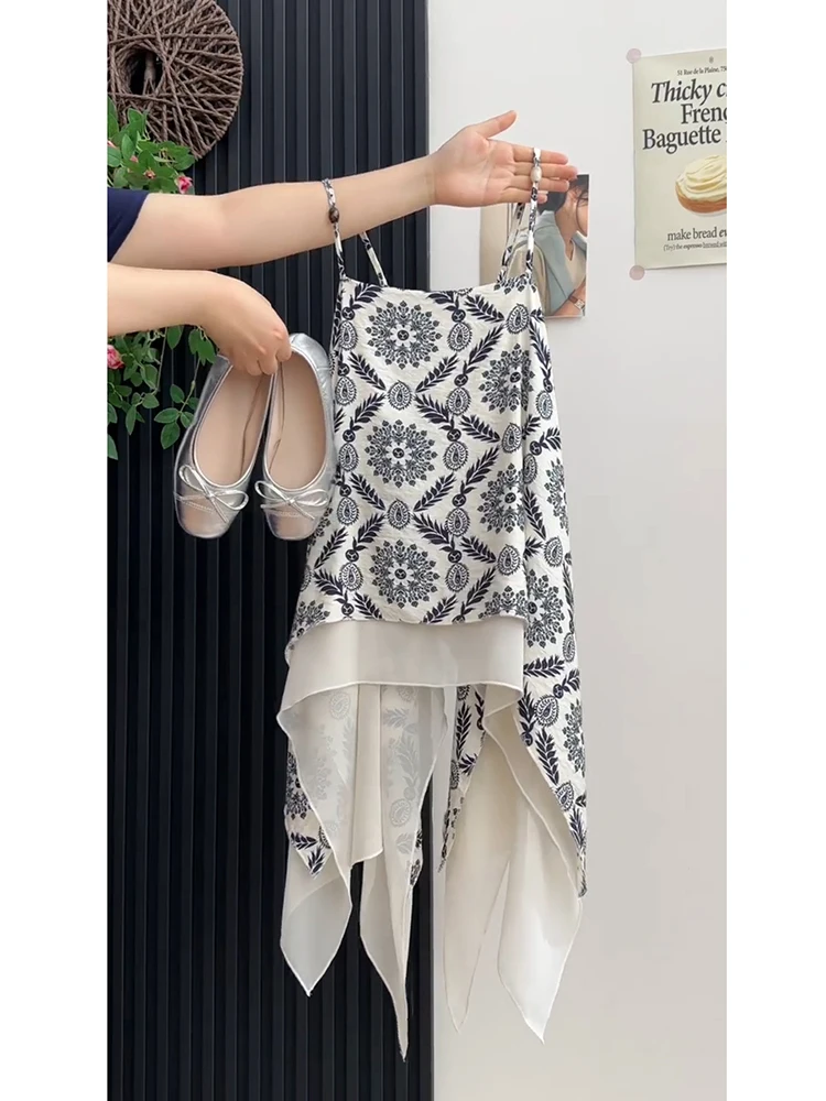 เสื้อกล้ามผู้หญิงลายชนเผ่าสไตล์เรโทร ทรงหลวม แฟชั่นฤดูร้อน 2025 อเนกประสงค์ สบายๆ ความยาวปกติ ทรงสลิม