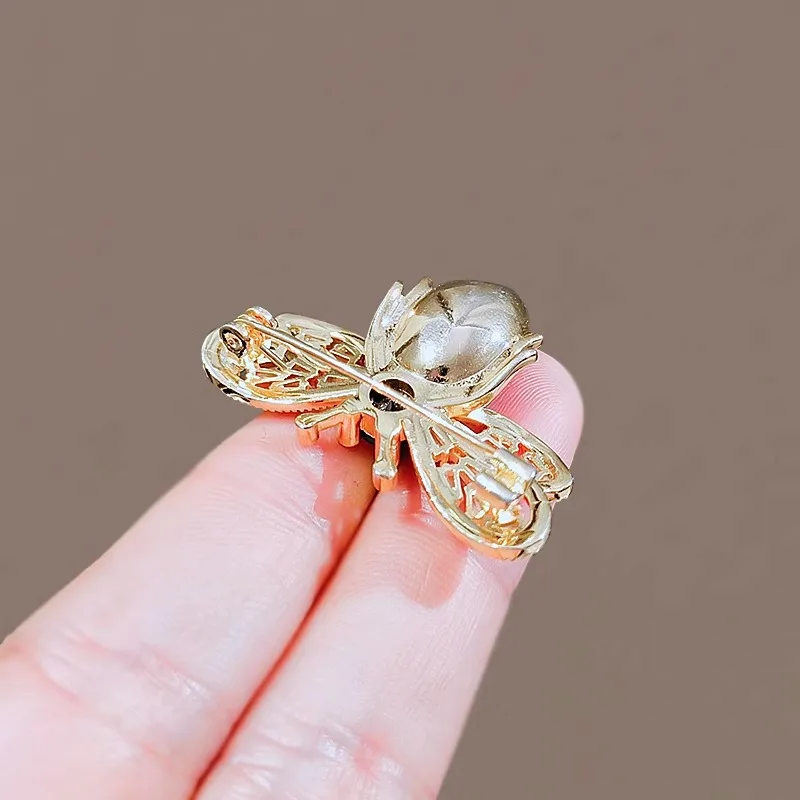 High-End-Brosche mit grünen Kristallen für Damen, neue modische Emaille-Pin-Accessoires, Geschenke – Detail 4