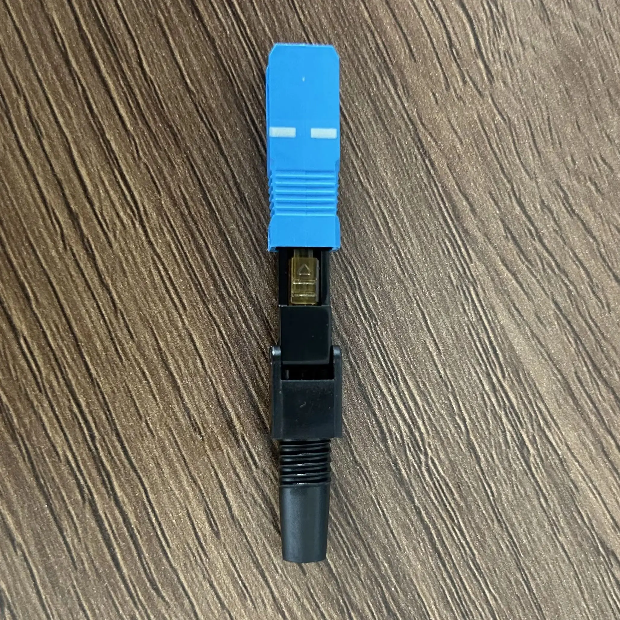 

100pcs SC/UPC Fiber Optic Fast Connector Single Mode Fiber Optic Adapter FTTH Fiber Connector Field Assembly