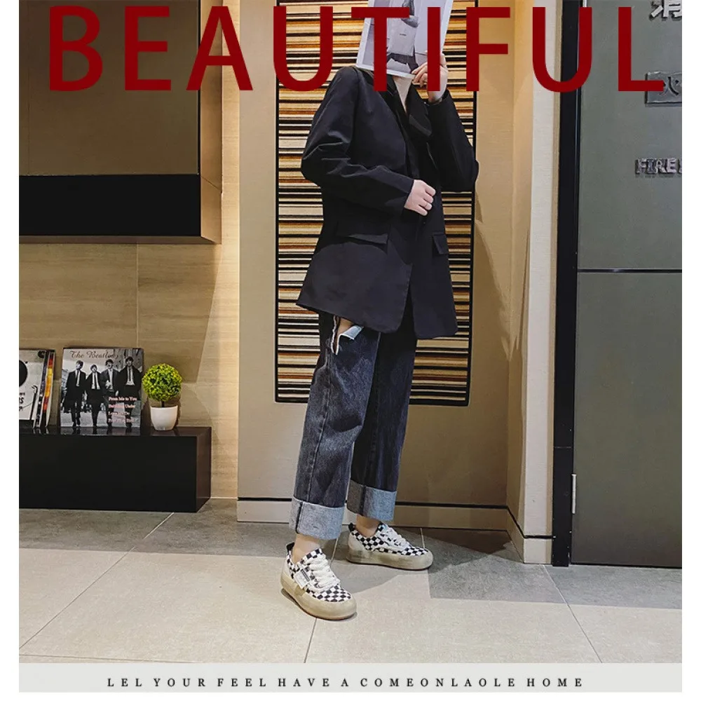 Color-matched cowhide women's shoes, with a casual style and retro design. Low-top with raised platform style shoes, fashionable