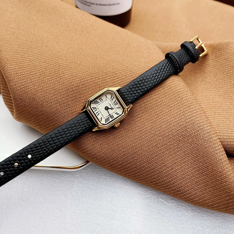 High Quality Leather Strap Wrist Watches For Women Fashion Strap Dial Analog Quartz Watch Vintage LadiesWatch Relogio Feminino