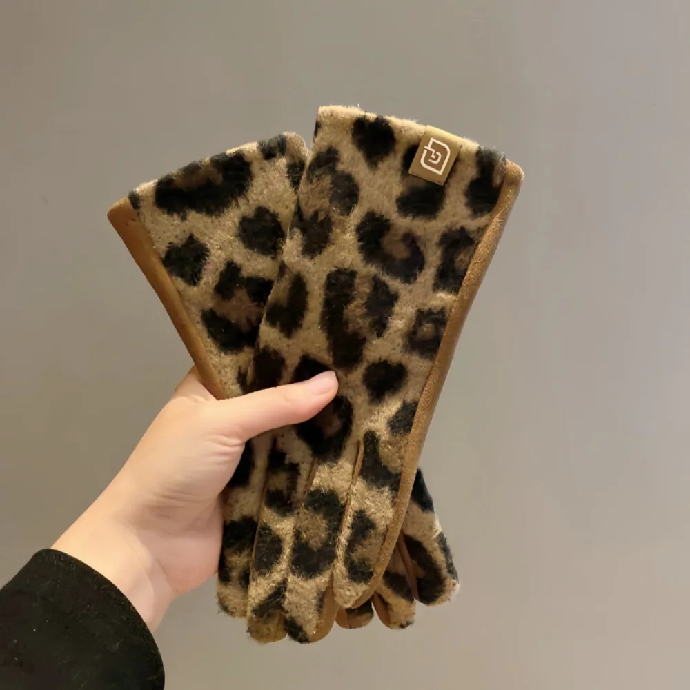 Practical Cashmere Leopard-print Gloves Keep Warm Touch Screen Ladies Driving Gloves Cold-proof Winter Gloves Motorcycle Riding
