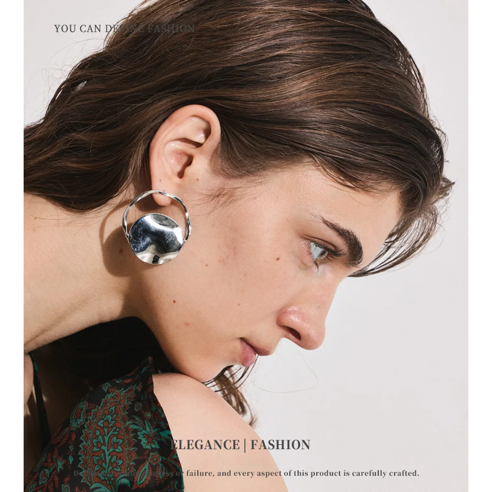 أقراط NiNice قلادة دائرية من الفولاذ المقاوم للصدأ مع تصميم عصري مبالغ فيه ومناسبة لهدايا الحفلات الجديدة #4