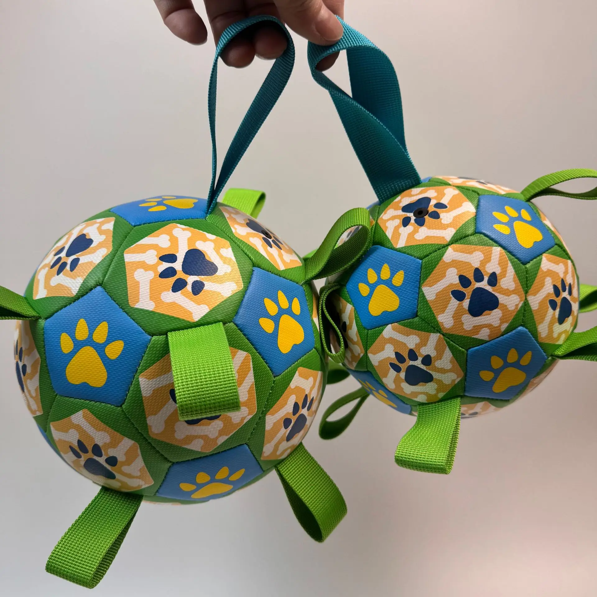 Dog Training Bite-Resistant Soccer Toy Ball Tug of War Interactive Ball Outdoor Medium and Small Dog Pet Supplies
