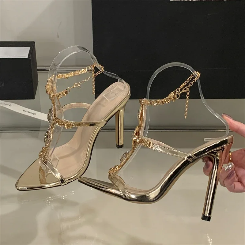 

EilyKen Design Sexy Golden Pointed Toe Sandals Women Crystal Chain Buckle Strap Thin Heels Party Prom Shoes Zapatos De Mujer