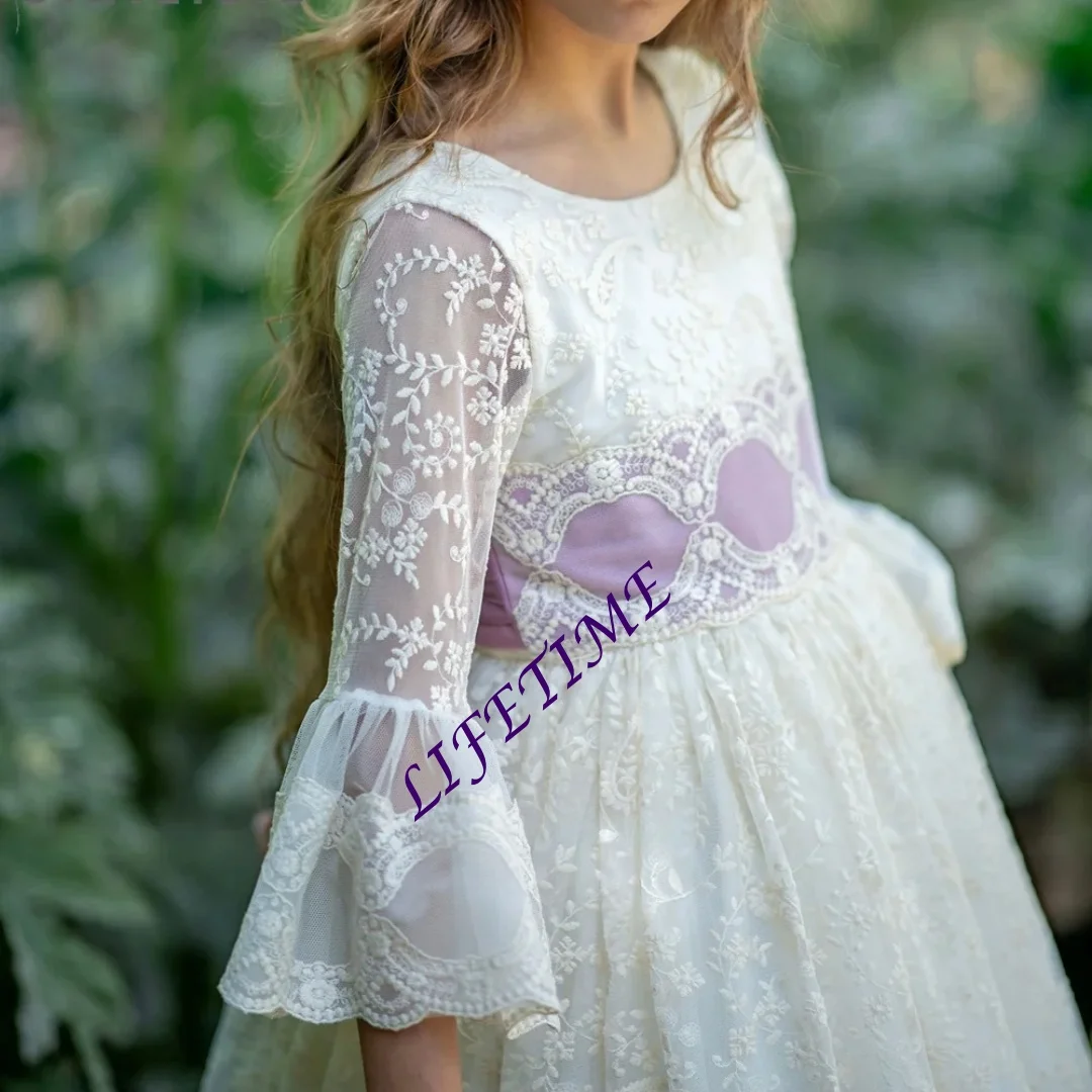 

Customized Bohemian First Communion Dress with Bow Back Puff Sleeve Ilusion Embroidery A-line Elegant Lace Ball Gown