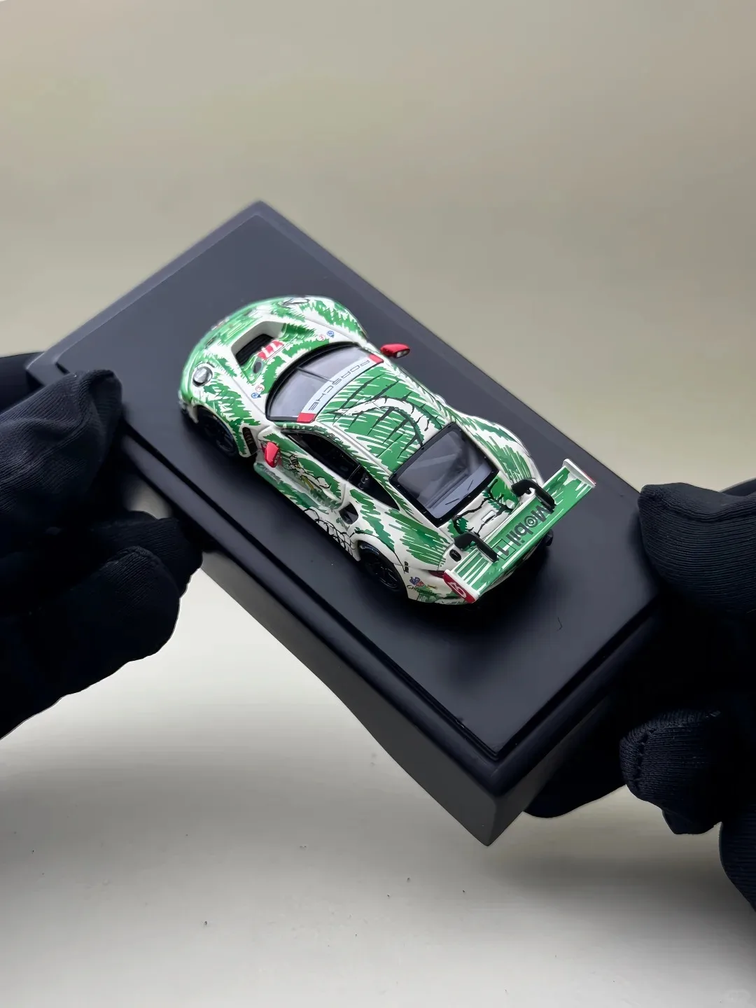 New TOP LUX TL 1:64 Scale Porsche 911 GT3 R #77 Sketchy Green Dinosaur Alloy Car Model Miniature Diecast Collection Hobby Toys