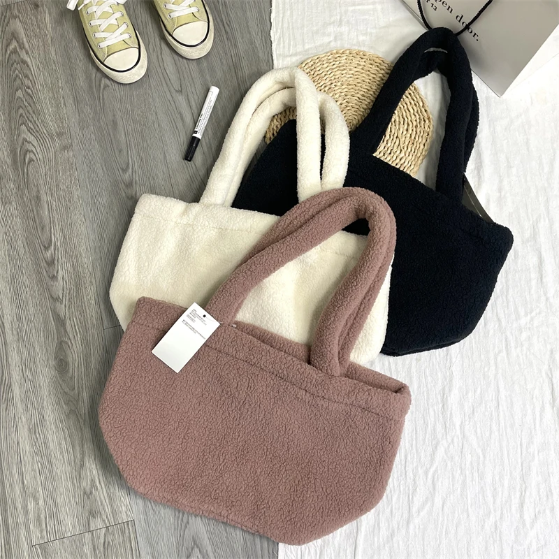 

Cloud aped Plu Tote Bag Women's Large Capaci Simple Casual Sle Cry Winter Faion oulder Bag Handbag Ladies