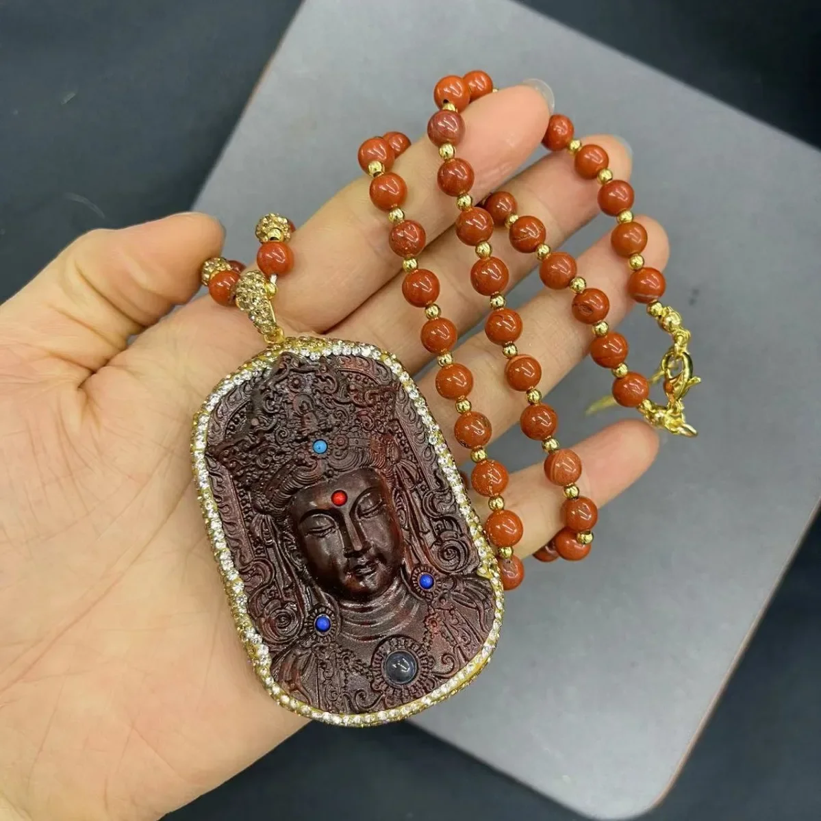 New sandalwood Tara Guanyin heart sutra sweater chain, new Chinese original design popular jewelry manufacturers wholesale