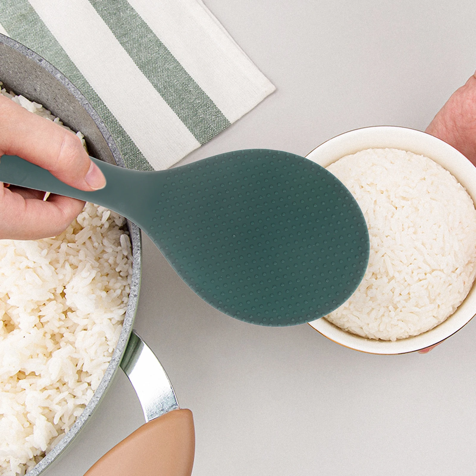 

Rice Scoop Silicone Spoon for Kitchen Hand-Pulled Noodle Nonstick Paddle Scoops