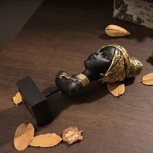 11 - En çok satan, heykel, afrikalı kadınlar-3 numara