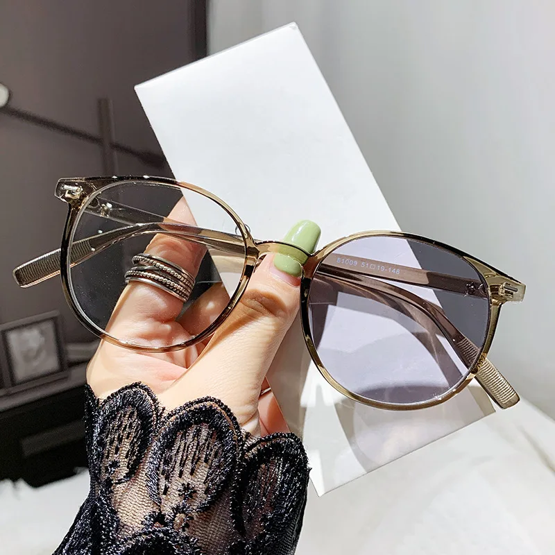Light-sensitive Color-changing Myopia Glasses For Women Fashion Hd Anti-blue Light Student Glasses Frame 81009