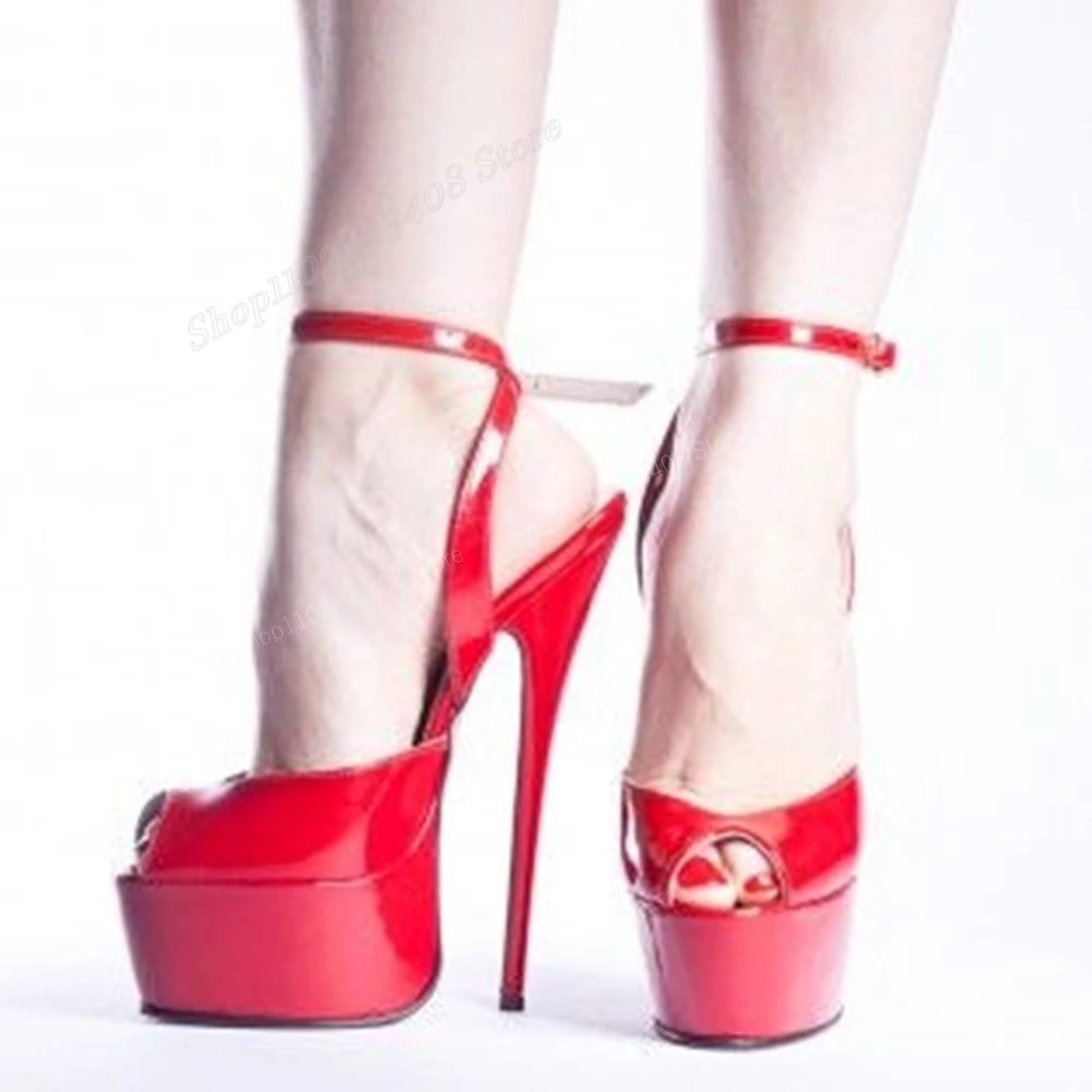 Sandali con punta aperta in pelle verniciata rossa fibbia alla caviglia tacco alto a spillo moda scarpe da donna Sexy 2024 estate Zapatos Para Mujere