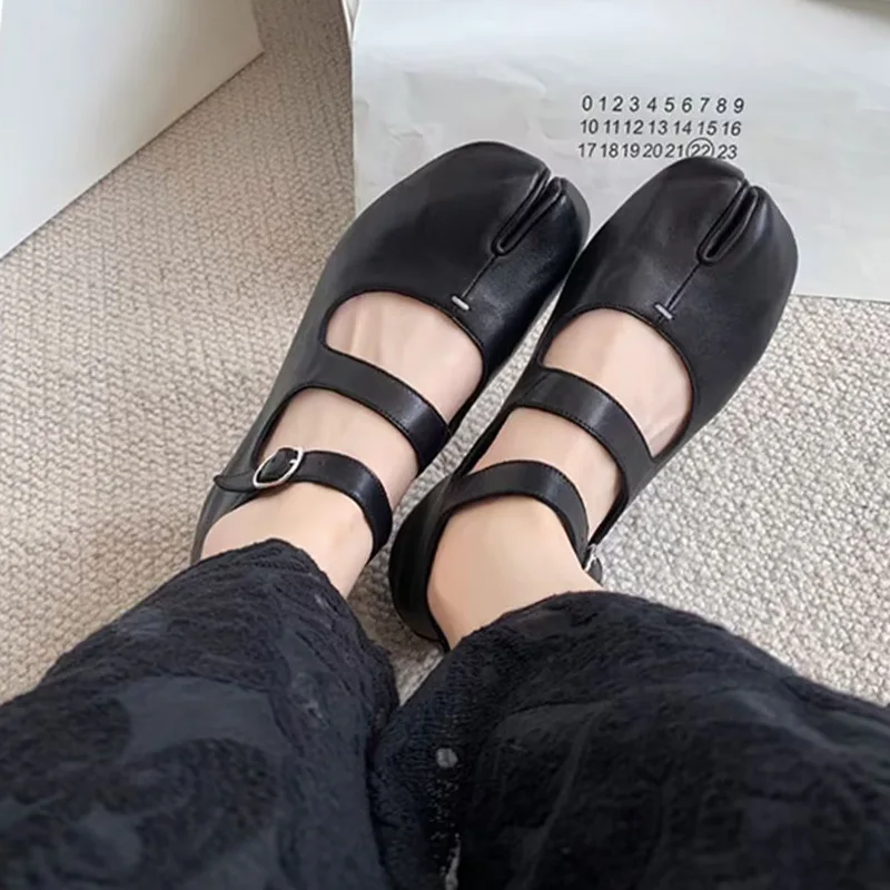 Loafers Trendy Split Toe Tabi Shoes Women Black Tabis For Daily Life Chic Mary Jane Shoes Women Flats Zapatos De Mujer