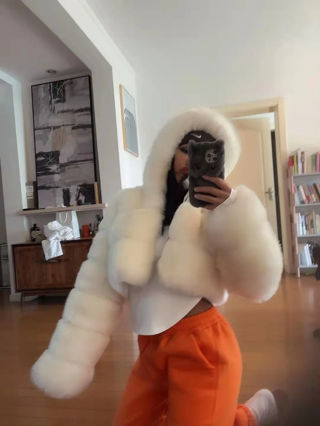 Elegancka zimowa damska kurtka ze sztucznego futra, jednolity kolor, futrzany kołnierz, kurtka z ekoskóry dla kobiet, krótki futrzany płaszcz puchowy dla pań.