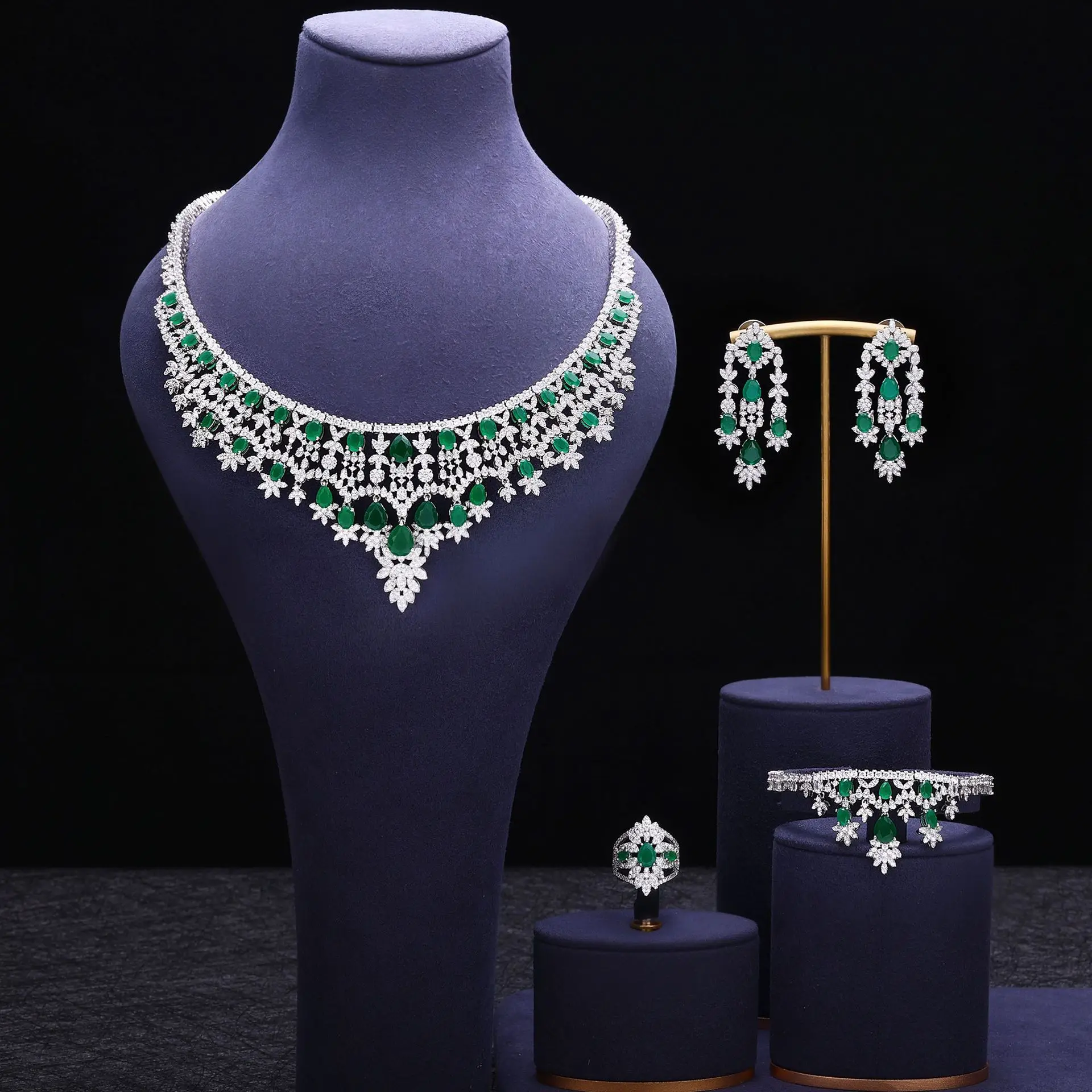

Luxury Zircon Necklace Earring Bracelet Ring Bridal Jewelry Set Elegant Dress Banquet Accessories Jewelry Set High Quality