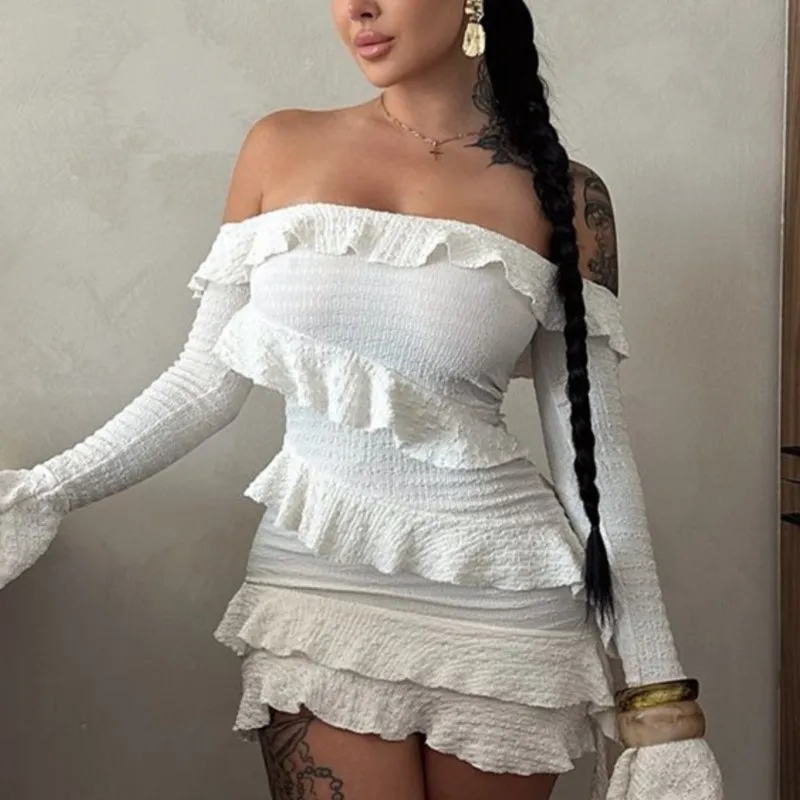 Abito da donna con spalle scoperte e volant, mini abito sexy a vita alta a maniche lunghe senza schienale, moda per feste