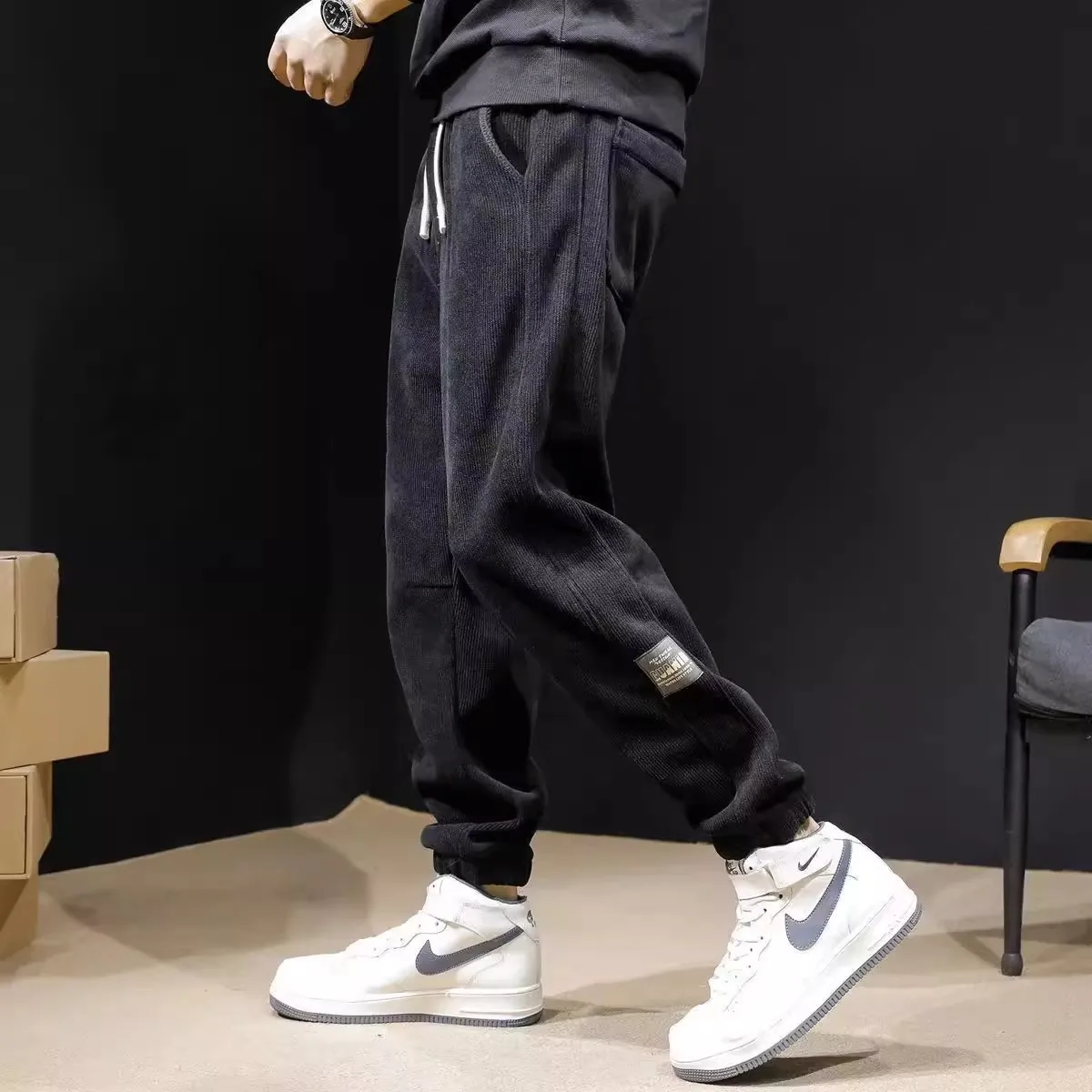 

Thiened Fce Corduroy Sweatpants Men's Casual Loose Trousers for Autumn Winter Workwear Elastic Waist Baggy Cuffed Pants