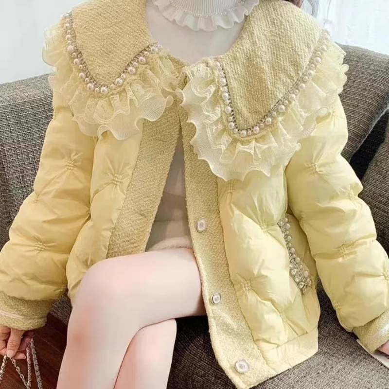 Hepburn Style Girl New Model: Elegant Design Exquisite Nail Beads Winter Lotus Leaf Lace Cotton Clothes Doll Collar Commuting