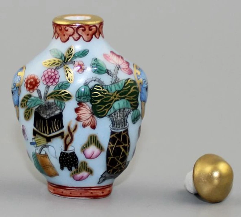 vintage Asian porcelain snuff bottle gilding gold painted flower vase black rare gifts snuffbox peking fine gift hobby collect