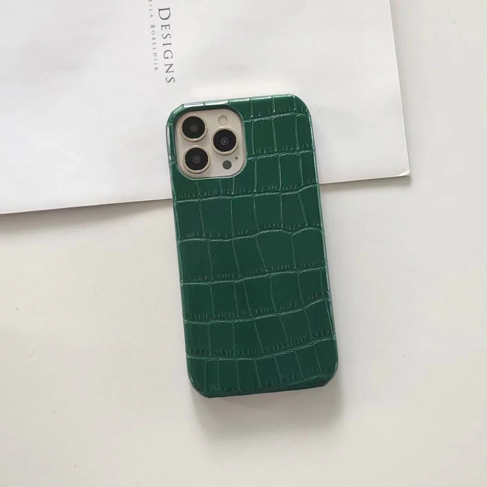 

Crocodile Pattern Suitable for iPhone 17 Promax Cooling Phone Case 16e Half Pack 15 Promax Anti Drop 14 Pro Protective Cover 13