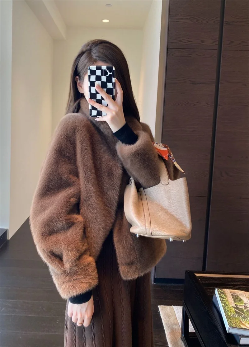 

New Snow Blue Mink Dur Coat With Fur Integrated Stand up Collar Short Style Mink Fur Eco-friendly Fur Women's Coat