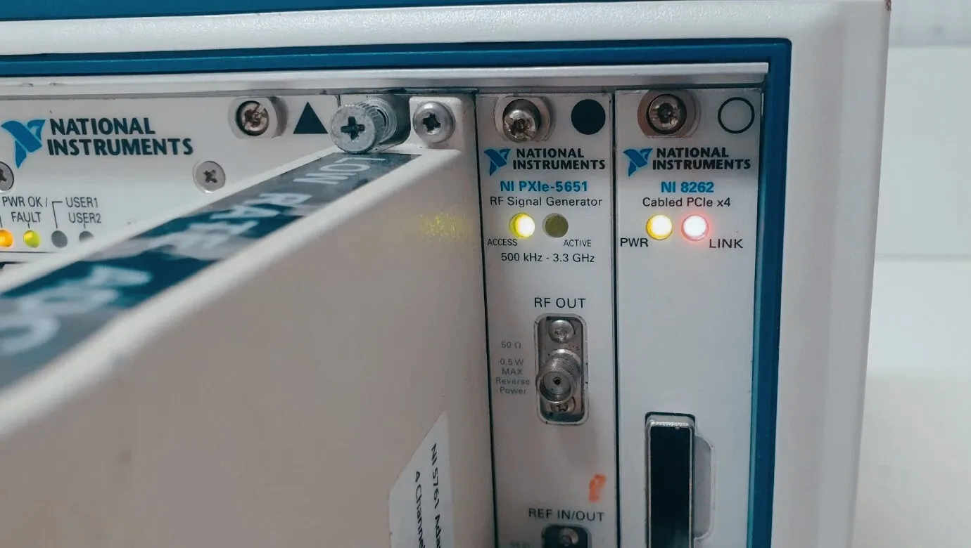 NI PXIE-5651 RF Signal Generator 781216-01