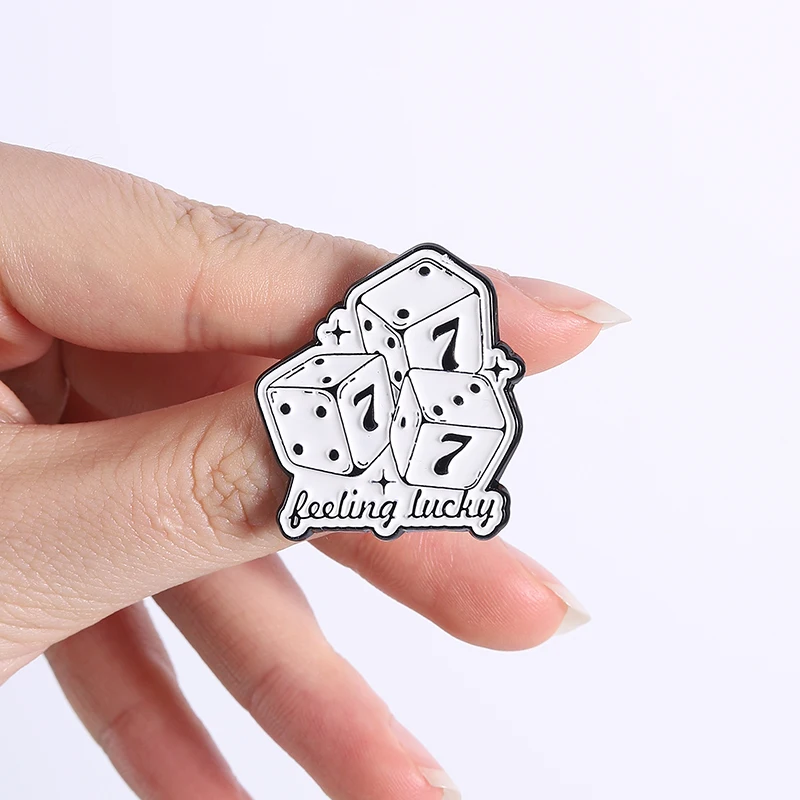 Lucky Girl 777 Enamel Pins Pink Slot Machine Brooches Lucky Ticket Lapel Badges Gift Suitable For Girls' Parties