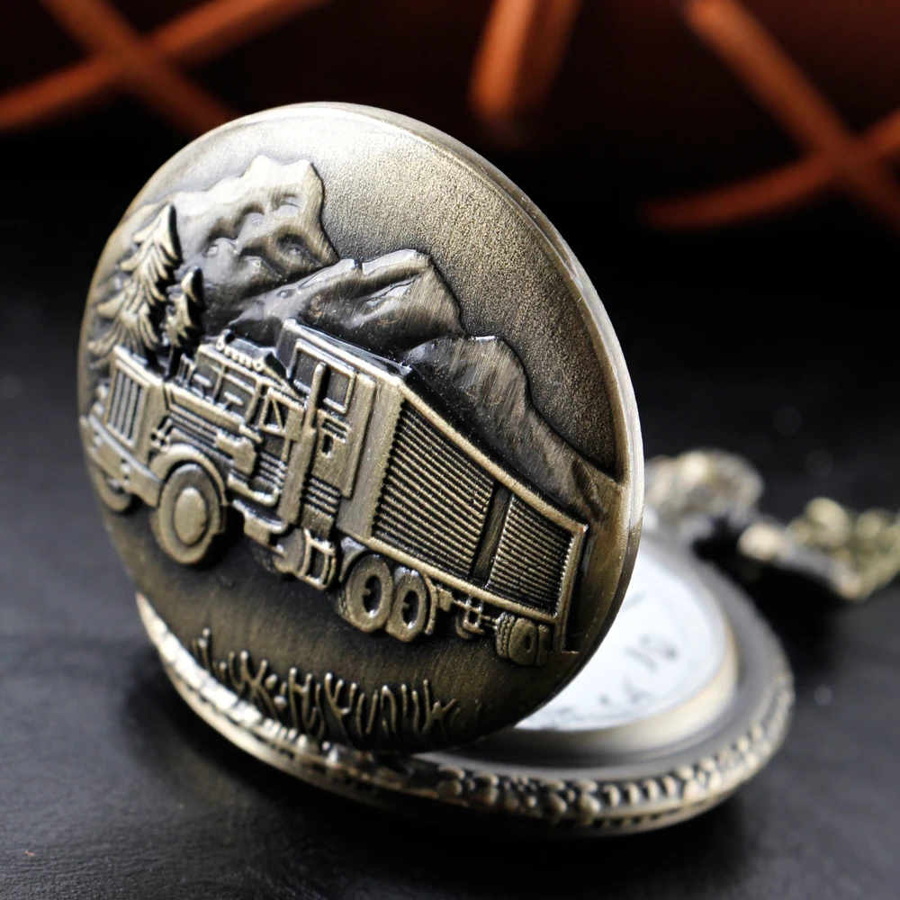 Bronze Vintage Truck Pattern Quartz Pocket Watch High Quality Unisex Necklace Timing Pendant Pocket Watch Gift for Men and Women