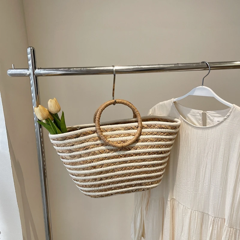 

Соломенная тканая весенняя новая сумка на плечо, соломенная тканая женская сумка большой вместимости, распродажа, 2025, брендовые универсальные лоскутные сумки на плечо