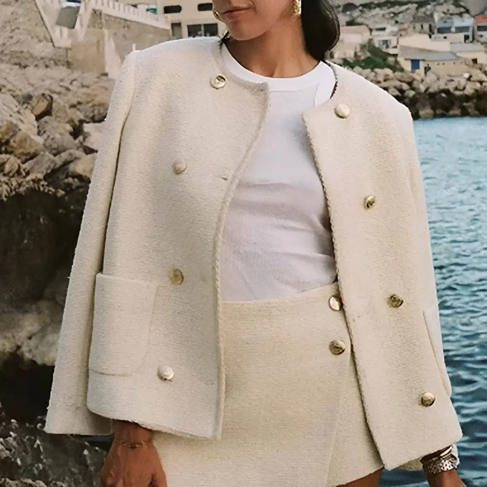 

-Стильный комплект из куртки и короткой юбки, европейско-американский модный популярный верхний ансамбль