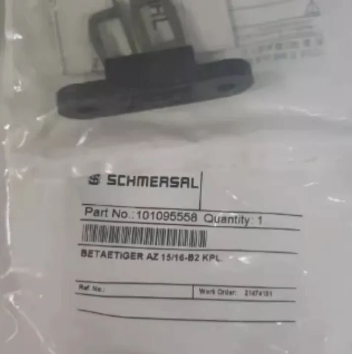 

2PCS New original sensor AZ 15/16-B2