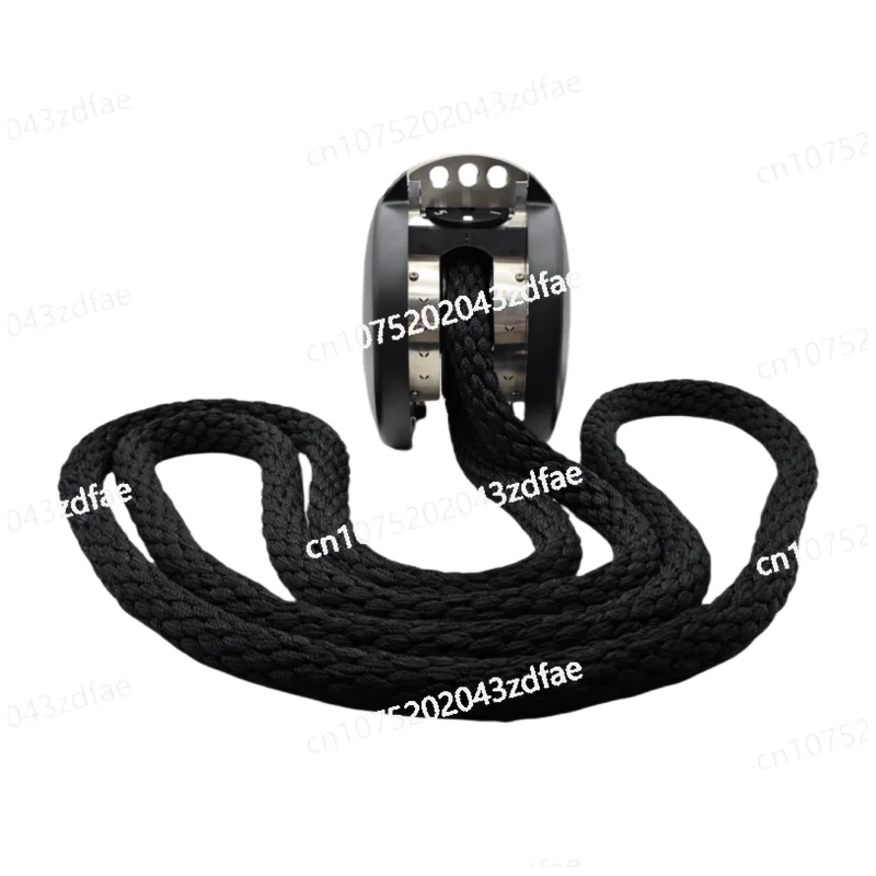 An Endless Rope Trainer for Arm Training, Including 6 Magnetic Resistance Settings of Different Strengths
