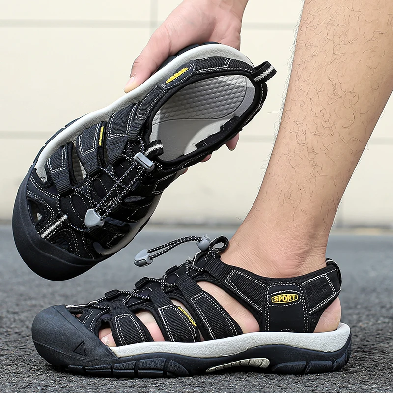 Summer Breathable Mens Leather Casual Sandals Protective Toe Outdoor Thick Soled Leather Beach Vacation Sandals Hiking Sneakers