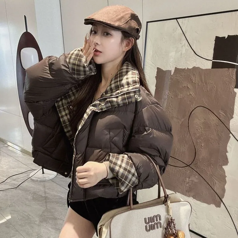 

Down Cotton Women's 2025 New Style Korean Version Loose Patterned Patchwork Short Coat for Petite Individuals, Thickened Version