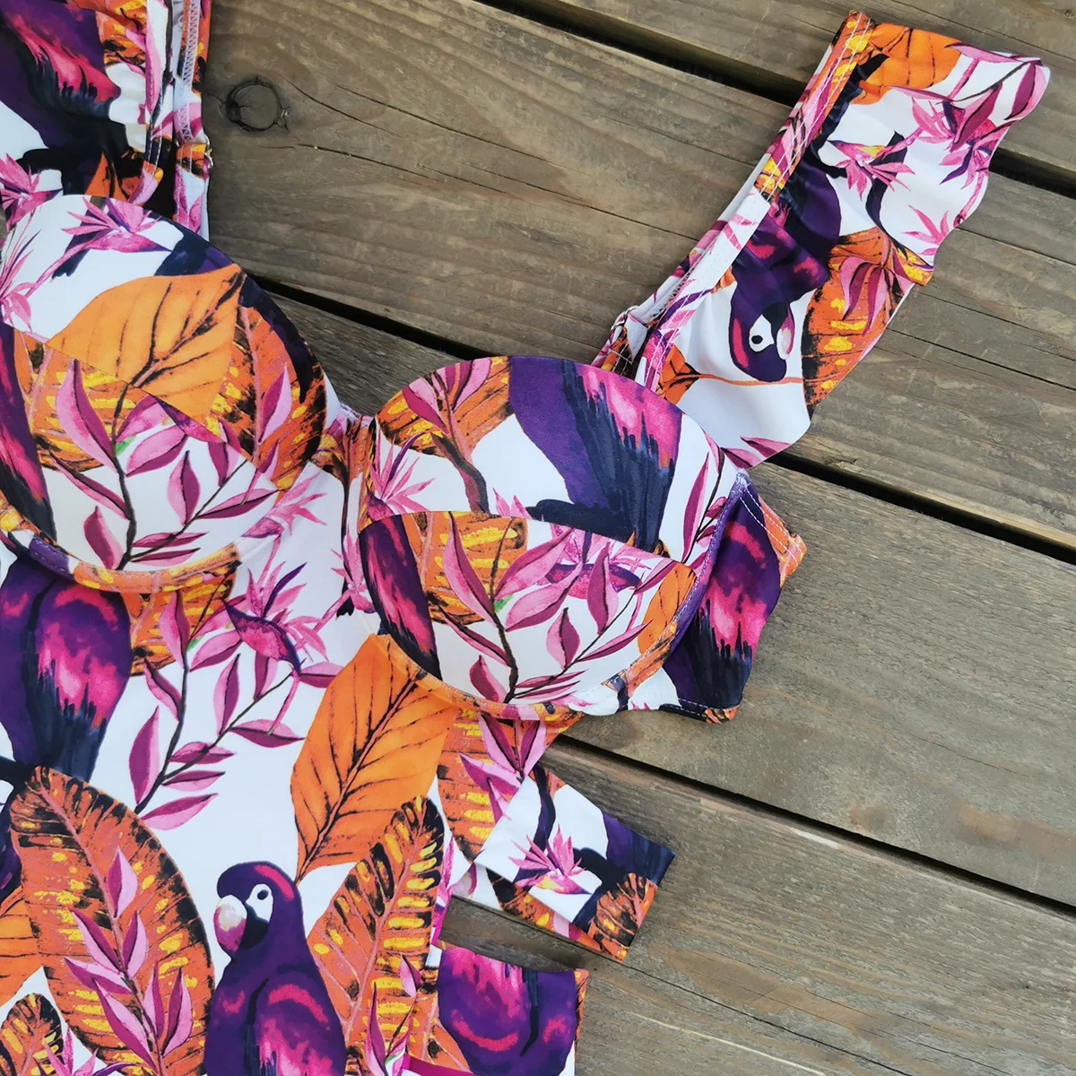 2025 Nuovo In Magazzino Donne bikiniler Abiti Costume Intero da Donna Sexy Dimagrante Vacanza Beachwear Costume da Bagno Abiti Femminili