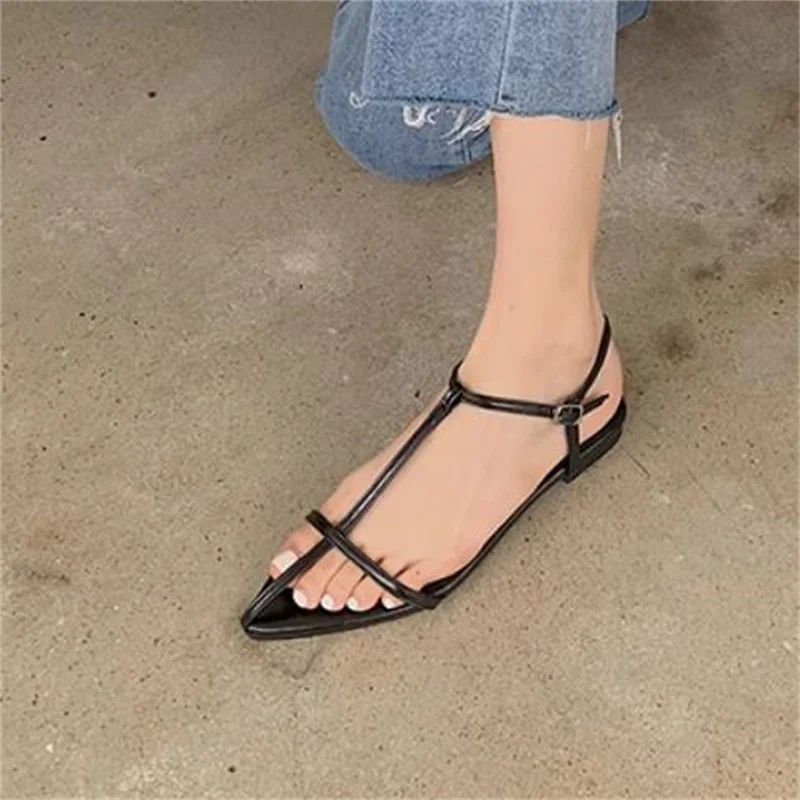 Crossover Straps Shoes for Womens Pointed Toes Ladies\' Low Heels Buckle Female Sandals Sewing Lines Chassure PU Leather Femme