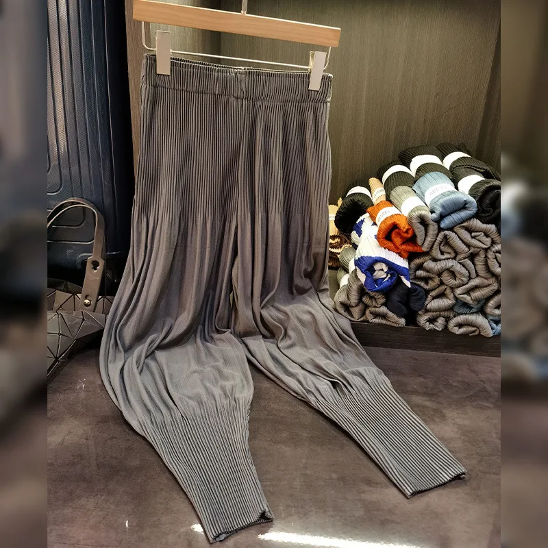 Miyake Pleats Simple Solid Color Pleated Pants Women's Casual Loose Casual Peplum Fashion Pleats Harlequin Pants Lantern Pants