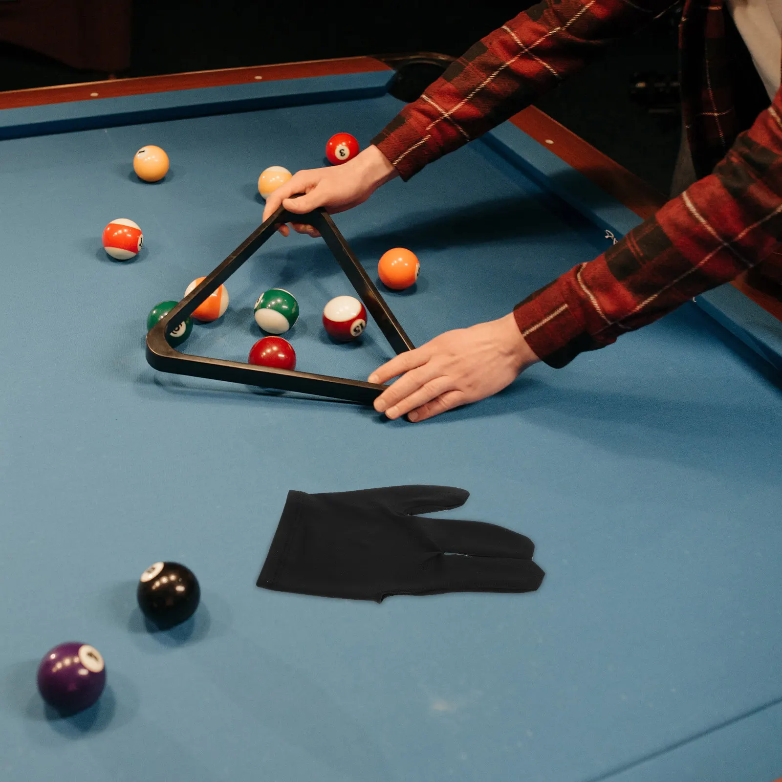 

Бильярдные перчатки с тремя пальцами для игроков в пулов и снукер, для левой и правой руки, нескользящие, с дышащей сетчатой спинкой, черные